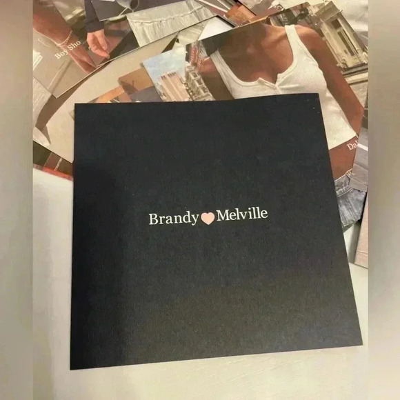 Brandy Melville Rare Collectible Post Cards Wall Decor Collage 24 Count 5X5 - Picture 4 of 6